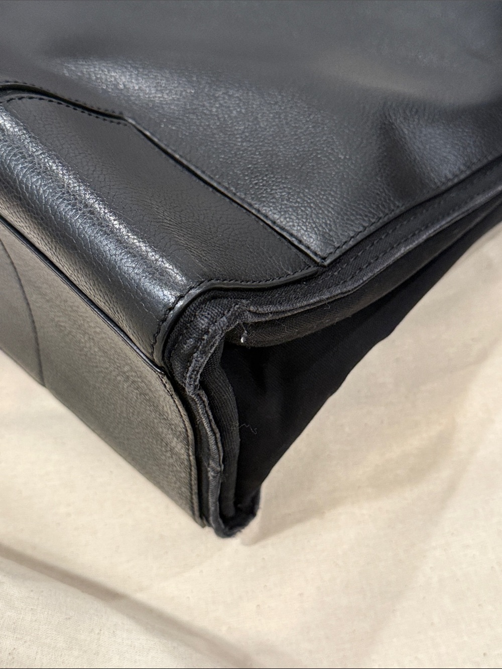Tory Burch Ella Black Leather Tote Bag - Picture 15 of 16
